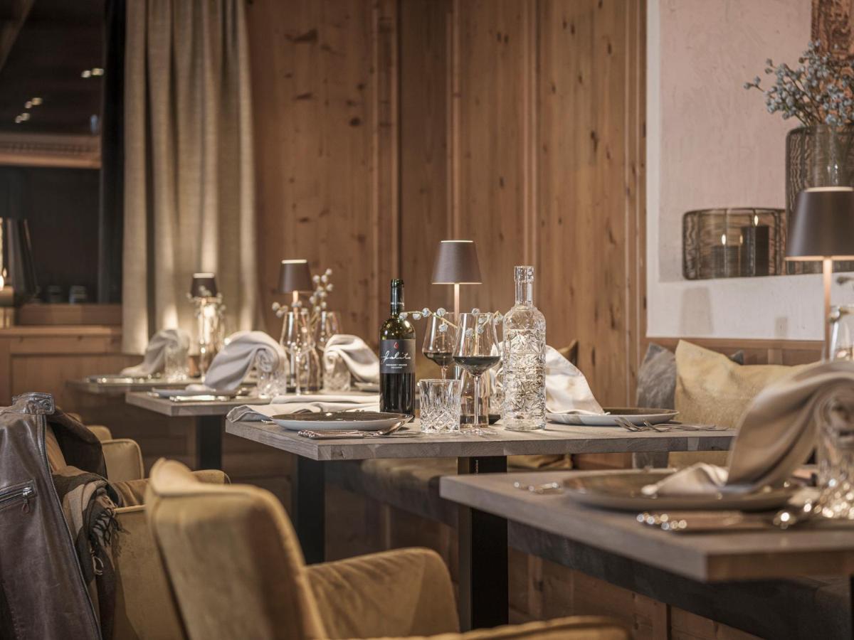 Hotel Bergkristall Zillertal - Adults Only 14 Years Plus Hippach Exterior foto