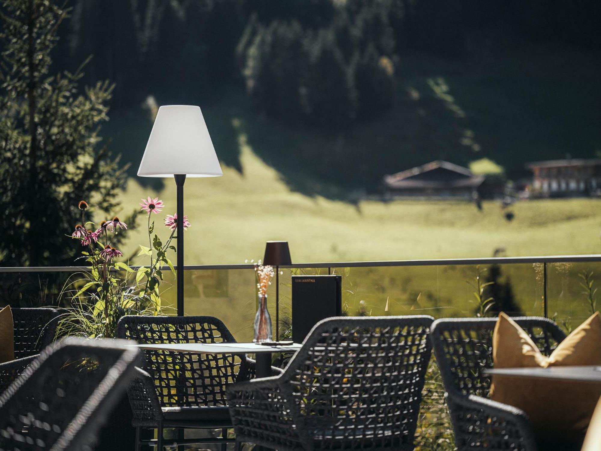 Hotel Bergkristall Zillertal - Adults Only 14 Years Plus Hippach Exterior foto