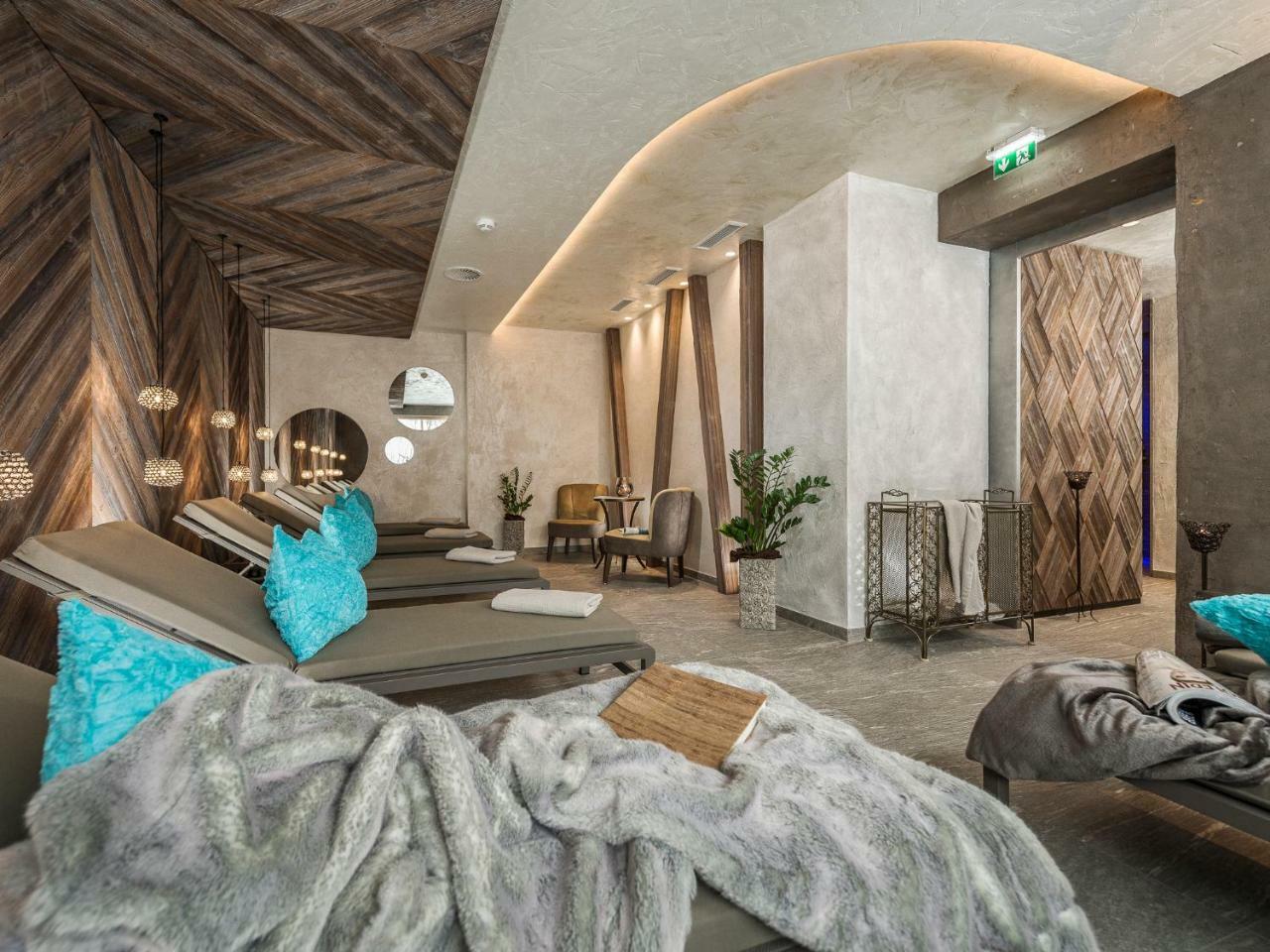 Hotel Bergkristall Zillertal - Adults Only 14 Years Plus Hippach Exterior foto